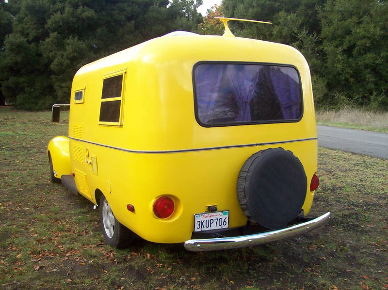 Illustration for article titled For $17,000, Could This Custom “1940 Ford” Camper Be A Phoenix Rising?